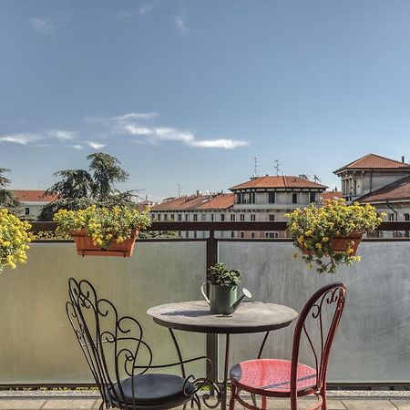 Suite Angolo Alla Stazione - Appartamento Con Terrazzo Panoramico ปาเวีย ภายนอก รูปภาพ