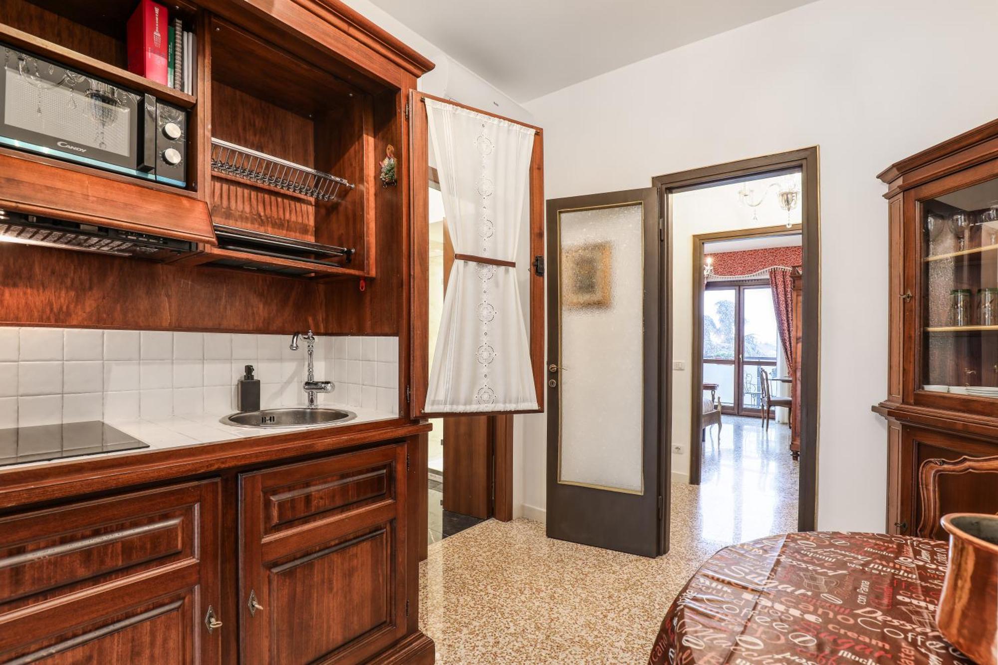 Suite Angolo Alla Stazione - Appartamento Con Terrazzo Panoramico ปาเวีย ภายนอก รูปภาพ