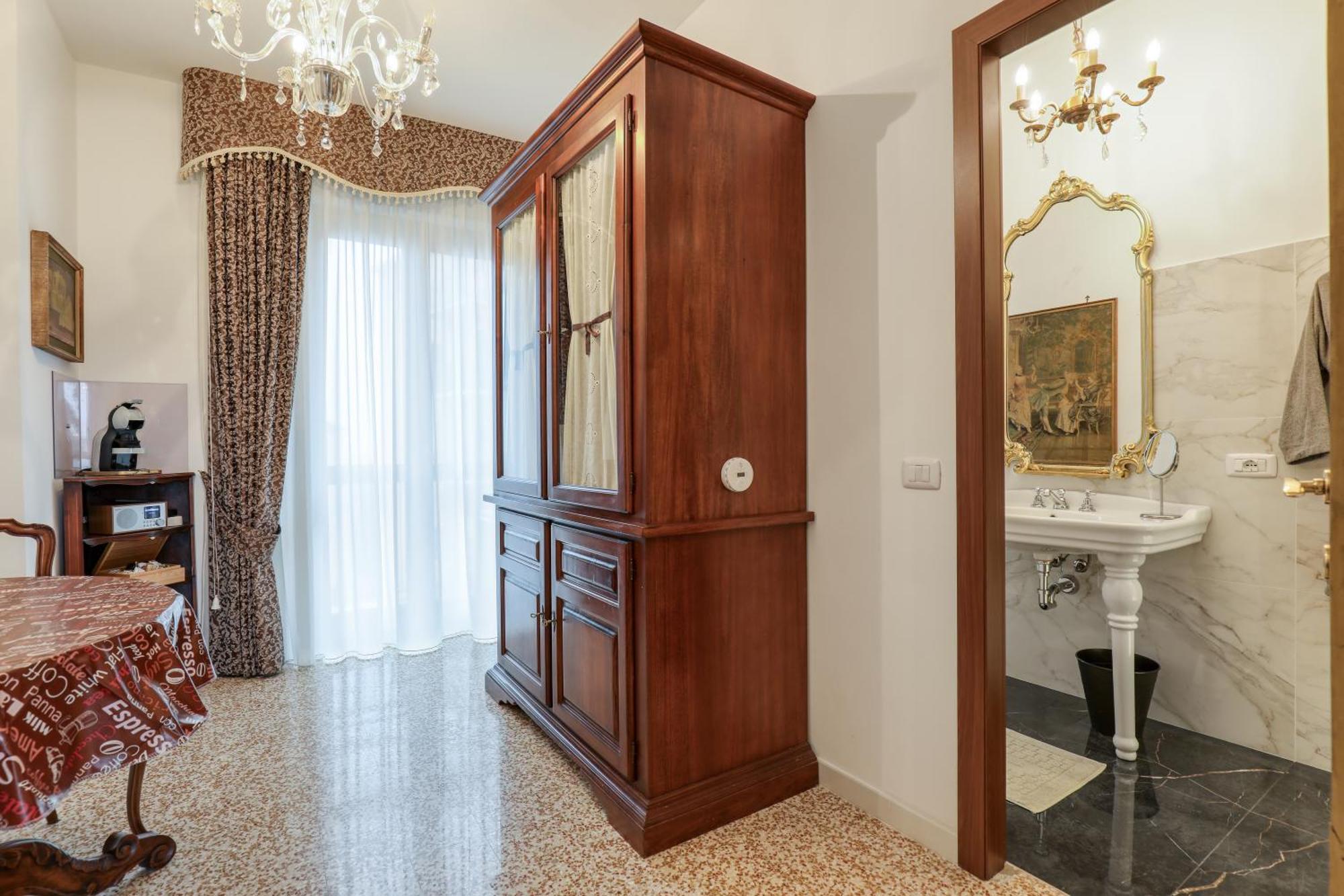 Suite Angolo Alla Stazione - Appartamento Con Terrazzo Panoramico ปาเวีย ภายนอก รูปภาพ