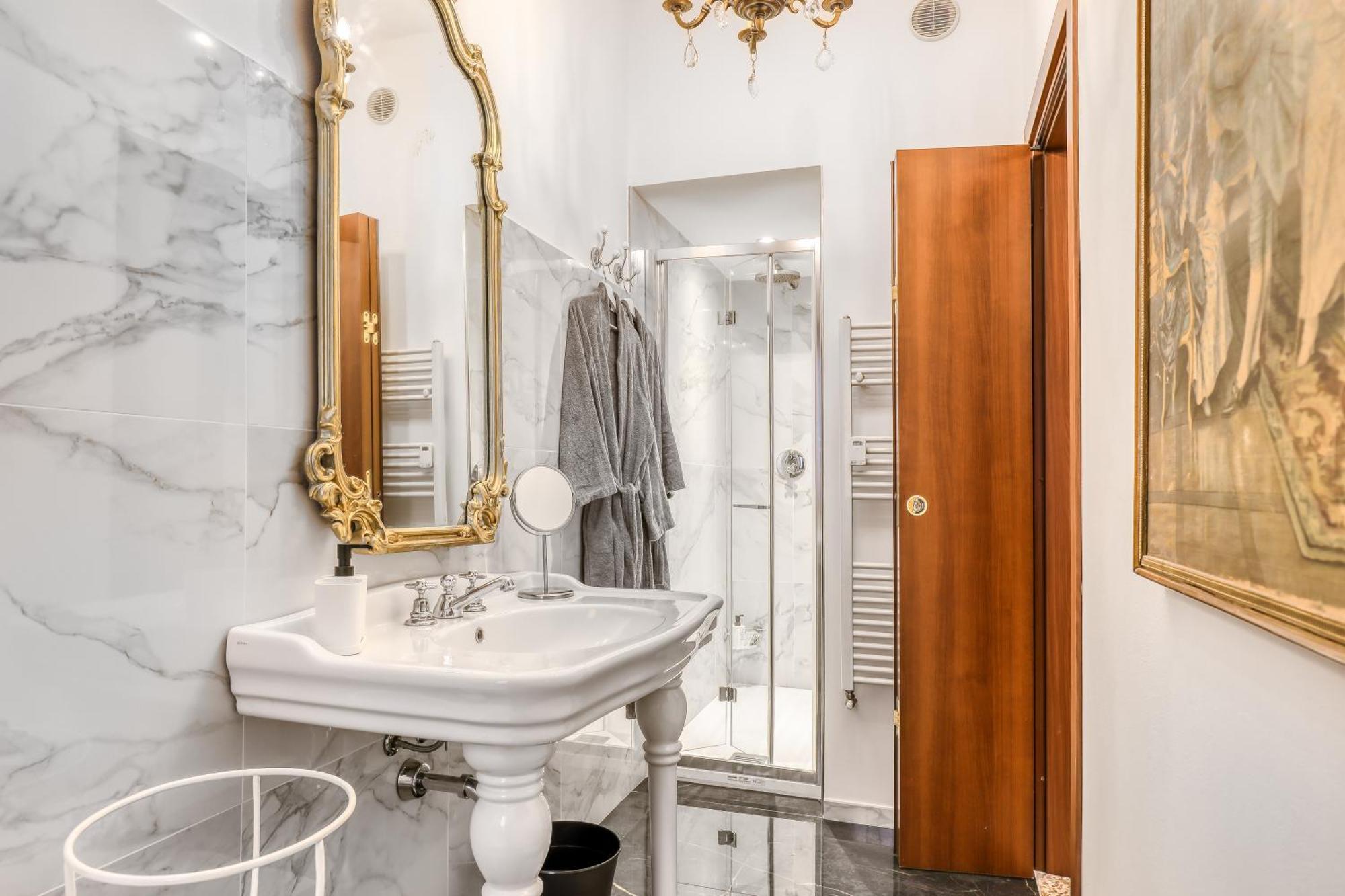 Suite Angolo Alla Stazione - Appartamento Con Terrazzo Panoramico ปาเวีย ภายนอก รูปภาพ